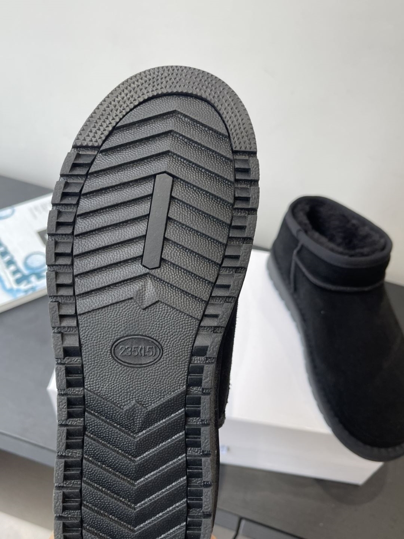 L0ew* boots